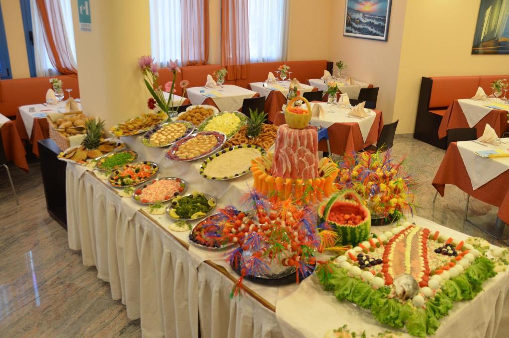 Hotel Cristallo Λινιάνο Σαμπιαντόρο Εξωτερικό φωτογραφία