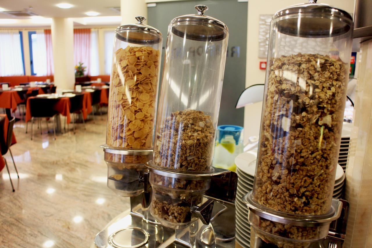 Hotel Cristallo Λινιάνο Σαμπιαντόρο Εξωτερικό φωτογραφία